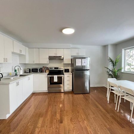 Letitia Heights !B Spacious And Quiet Private Bedroom With Shared Bathroom Barrie Buitenkant foto