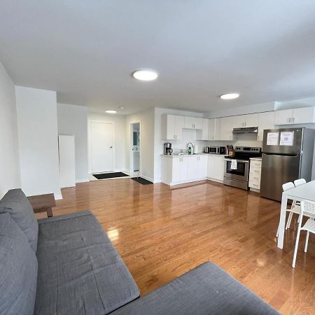 Letitia Heights !B Spacious And Quiet Private Bedroom With Shared Bathroom Barrie Buitenkant foto