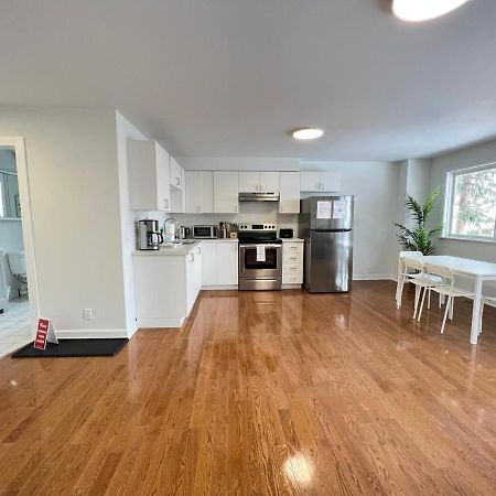 Letitia Heights !B Spacious And Quiet Private Bedroom With Shared Bathroom Barrie Buitenkant foto