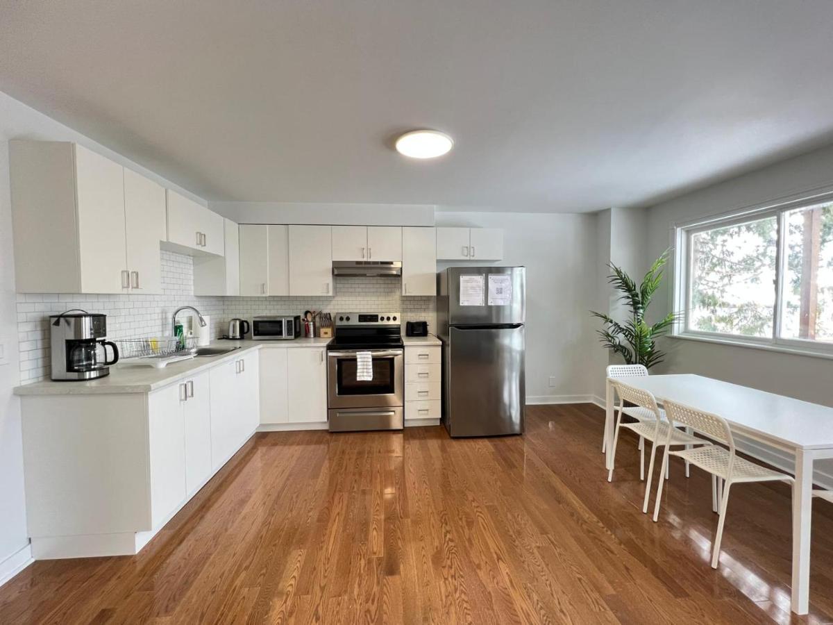 Letitia Heights !B Spacious And Quiet Private Bedroom With Shared Bathroom Barrie Buitenkant foto