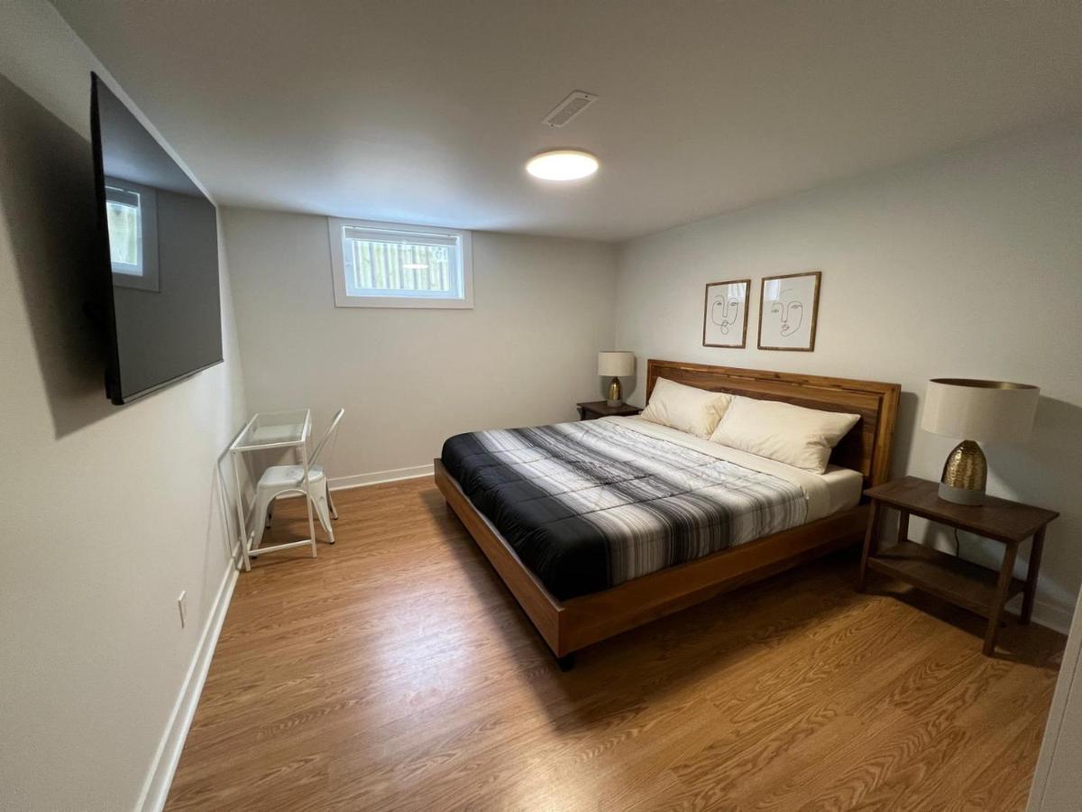 Letitia Heights !B Spacious And Quiet Private Bedroom With Shared Bathroom Barrie Buitenkant foto